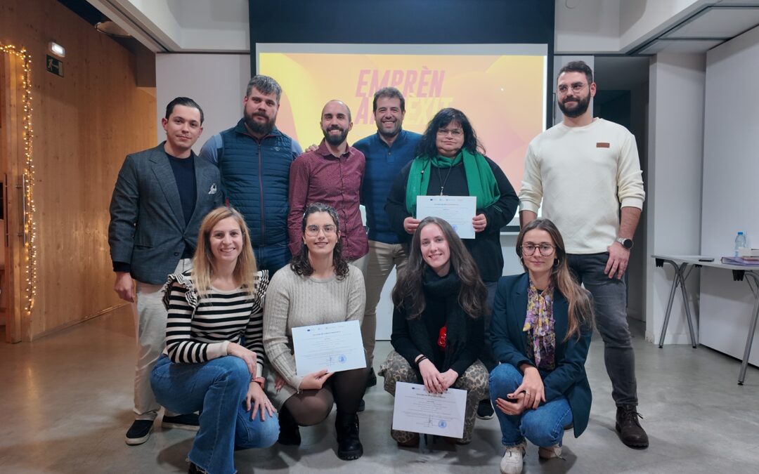 La Cambra de Comerç de Lleida i Link Up celebren el ‘MERRY PITCHMAS’ per impulsar l’emprenedoria local